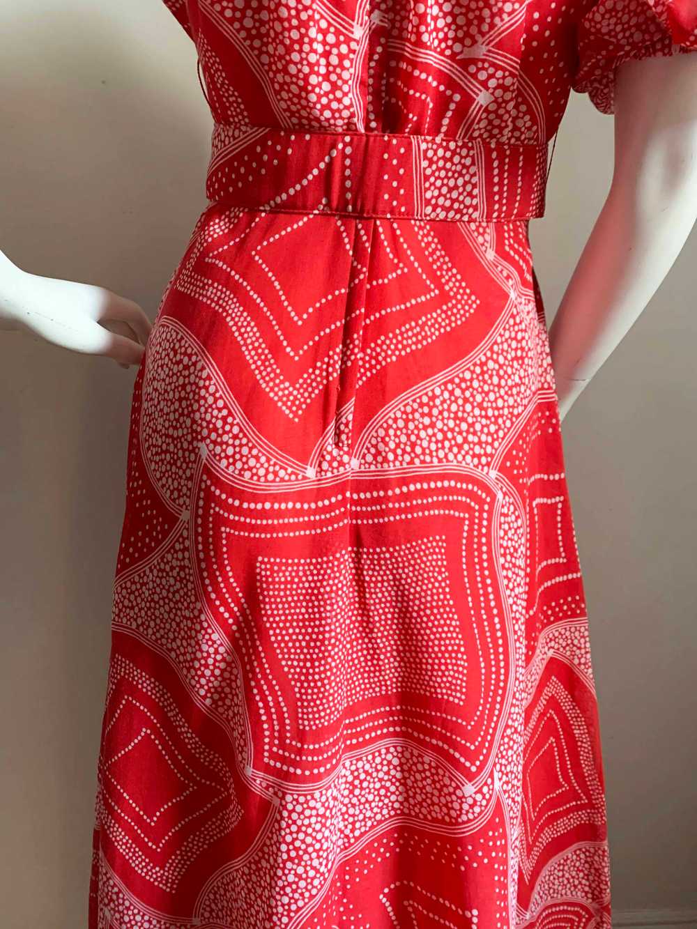 1970s Red Abstract Maxi Dress - image 6