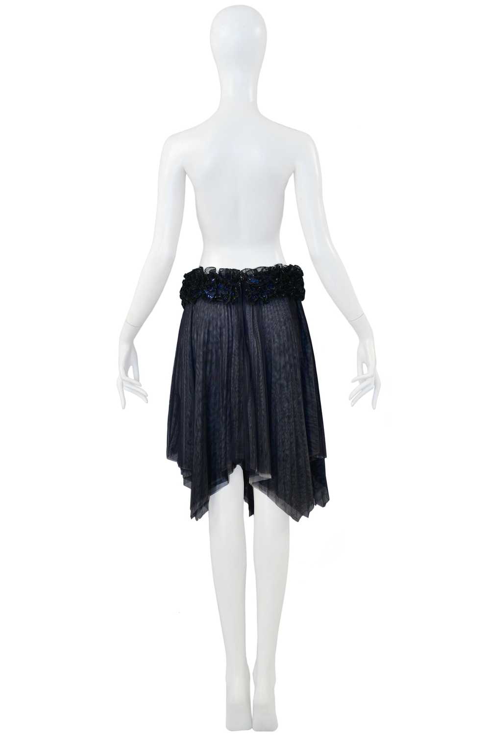 CHANEL PLEATED SKIRT WITH FLORAL SEQUIN WAISTBAND - image 5