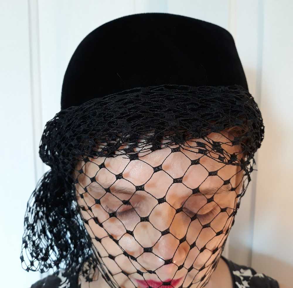 1950s Black Felt Netted Hat - Made in Italy - Fal… - image 2