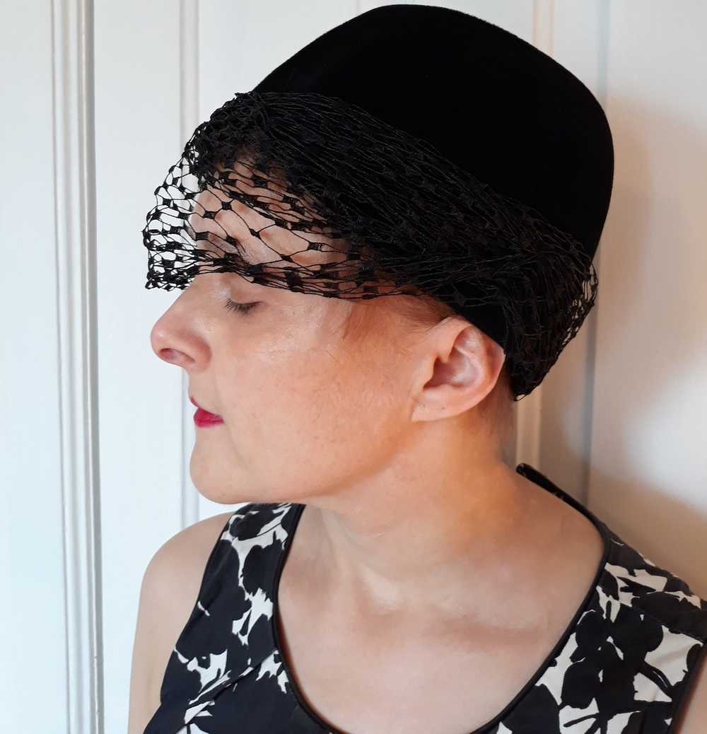 1950s Black Felt Netted Hat - Made in Italy - Fal… - image 6