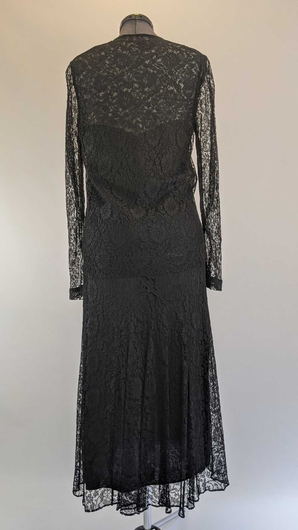 1930s Black Lace Long Sleeve Evening Gown - image 8