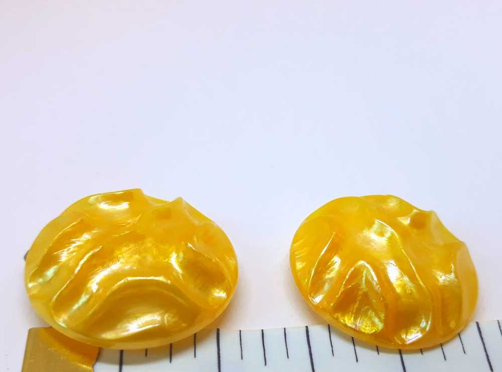 1960s Canary Yellow Lucite Button Earrings - Made… - image 5