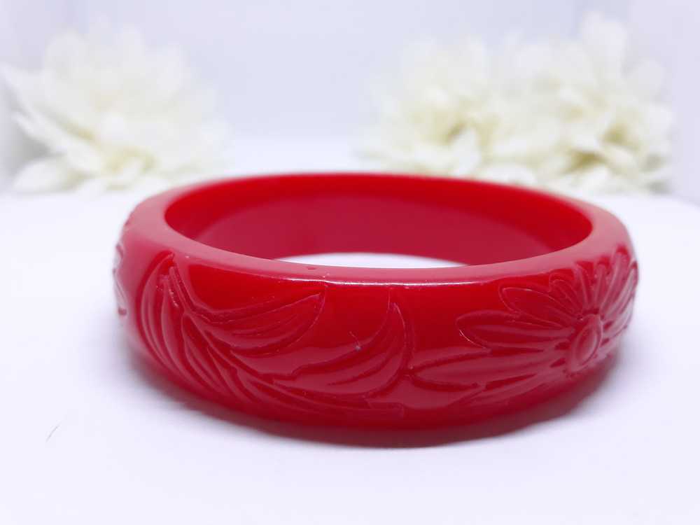 Vintage Inspired, One Inch Red Carved Tiki Bangle… - image 1