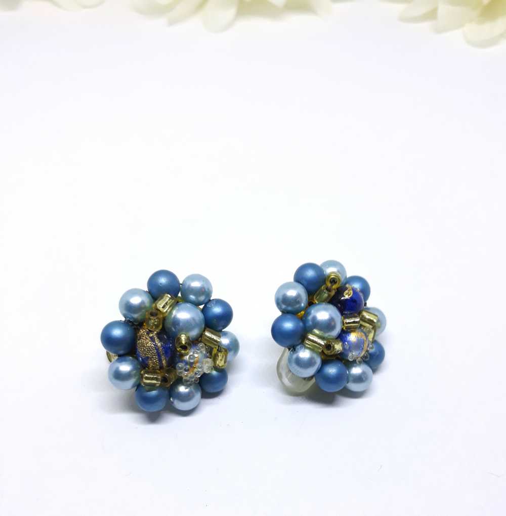 Gorgeous 1950s Light Blue Cluster Earrings - image 4