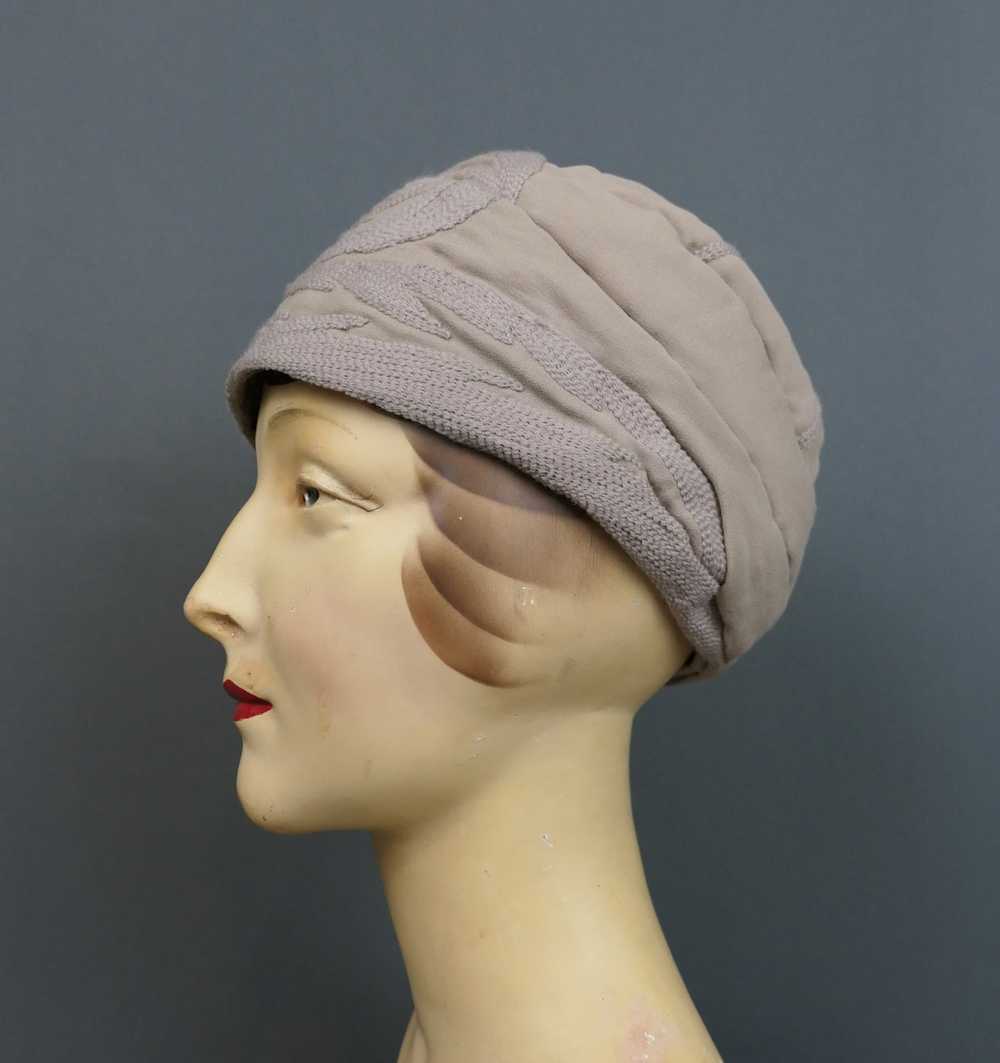 Vintage 1920s Hat Beige Silk Crepe by John Trinne… - image 4