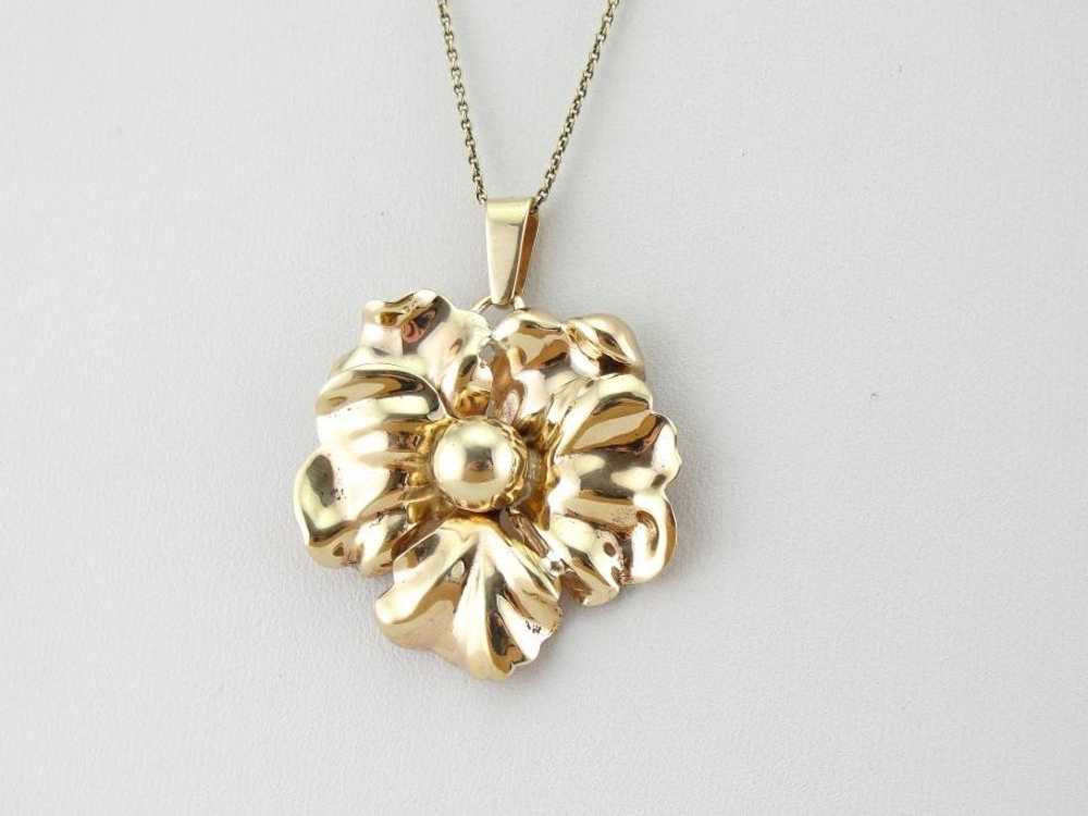 Vintage Mid Century Blossom Pendant in Yellow Gold - image 5