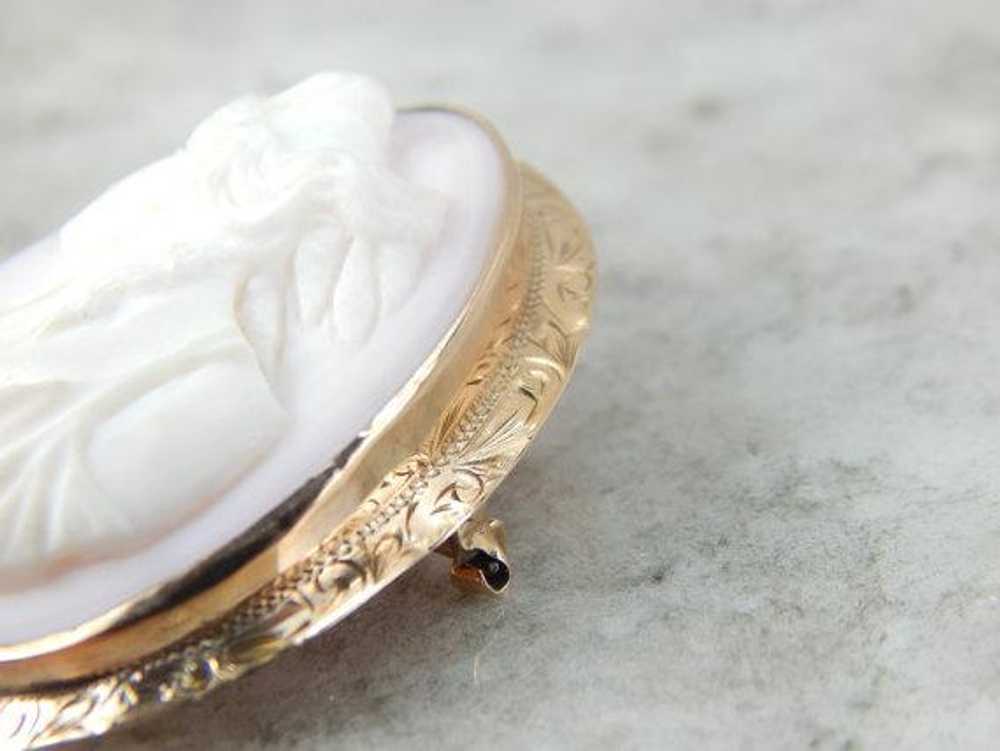 Antique Conch Shell Cameo in 10K Rose Gold Frame - image 5