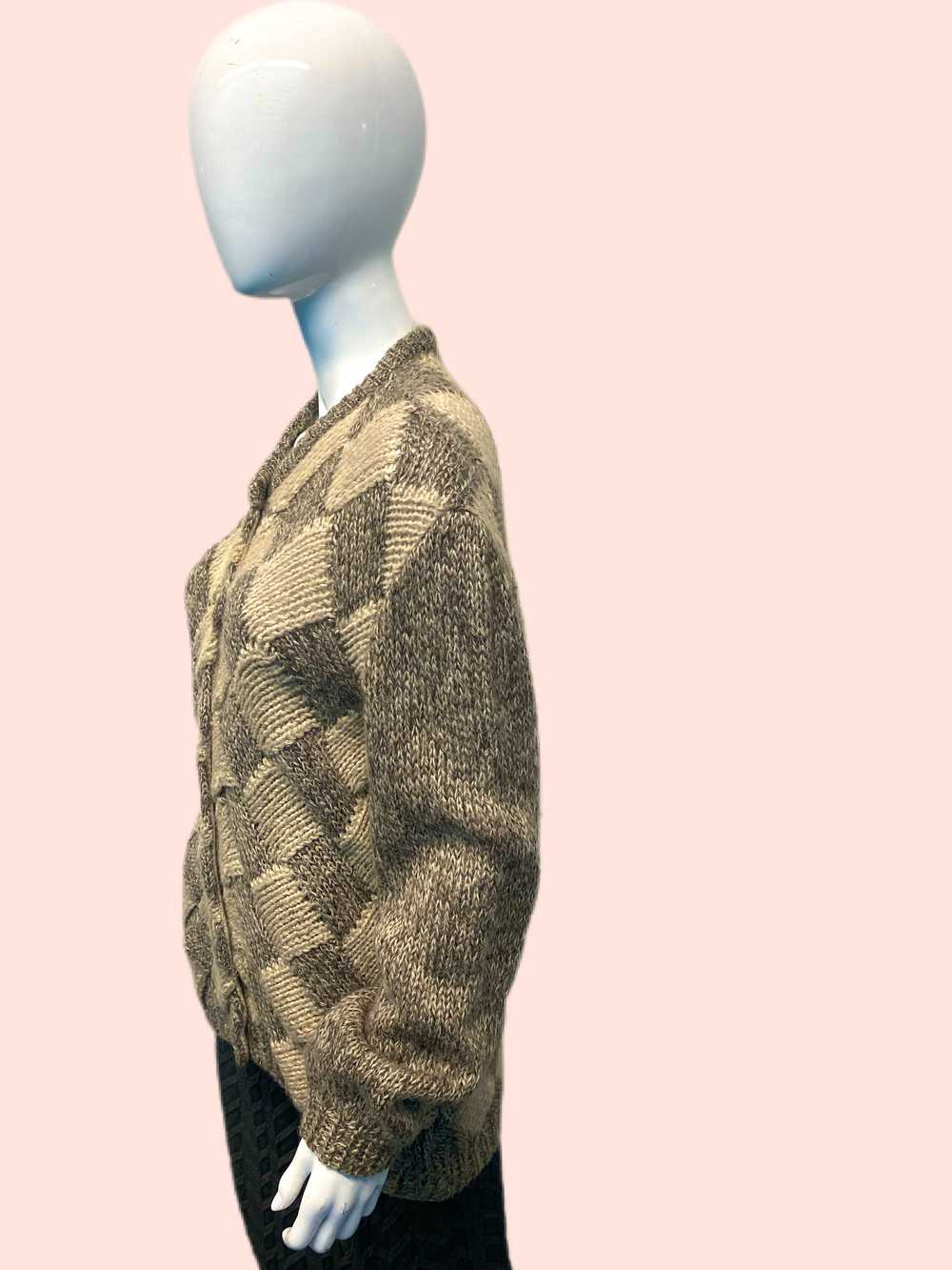 1980’s Gucci Contrast Wool Lattice Knit Cardigan - image 2