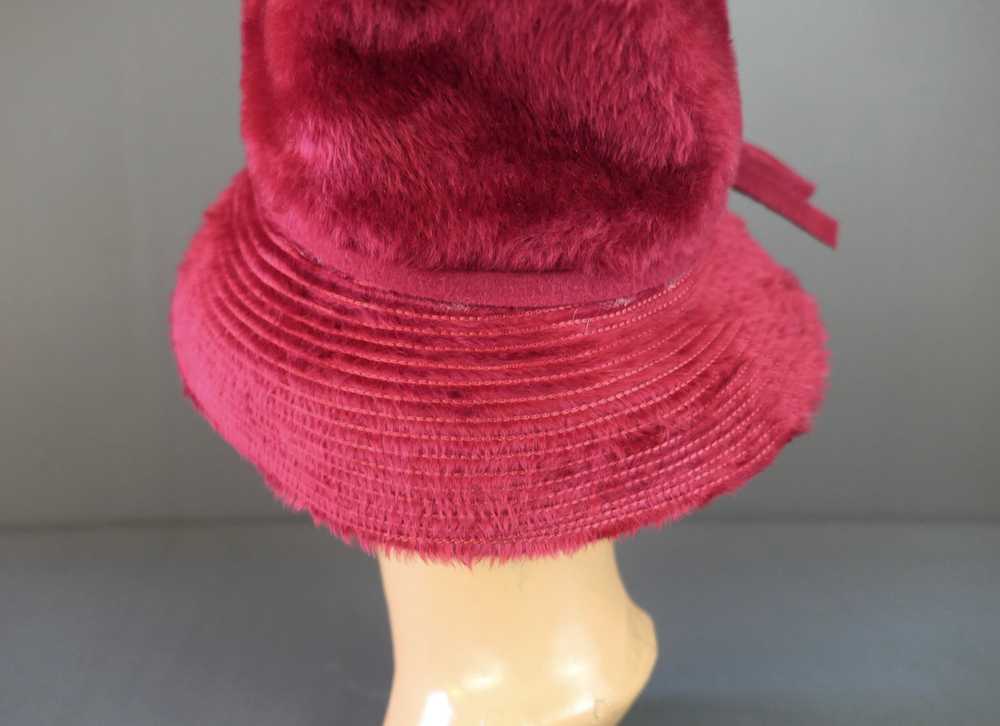 Vintage Dark Red Plush Hat 1960s fits 21 inch hea… - image 8