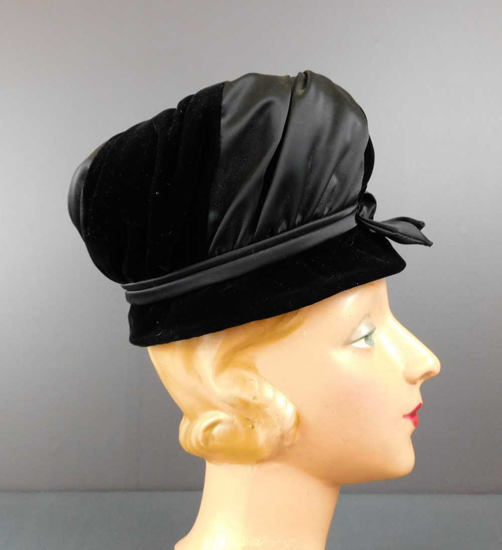 Vintage Black Velvet & Satin Hat 1960s, 21 inch h… - image 3