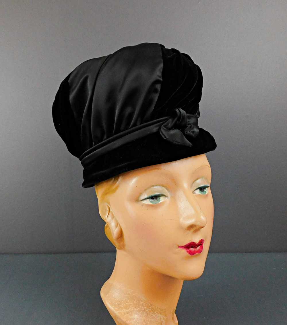 Vintage Black Velvet & Satin Hat 1960s, 21 inch h… - image 5