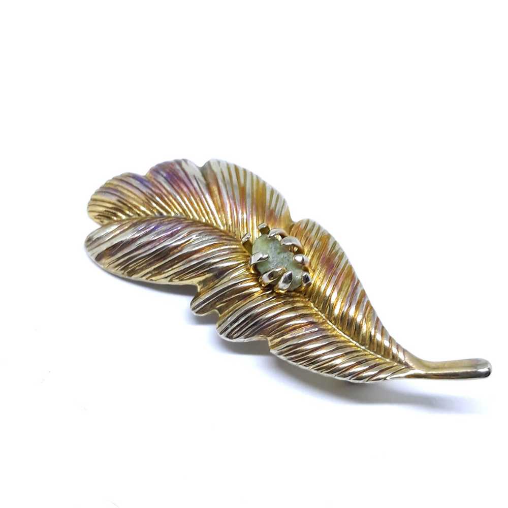 Gorgeous Vintage Leaf Brooch with Delicate Green … - image 1