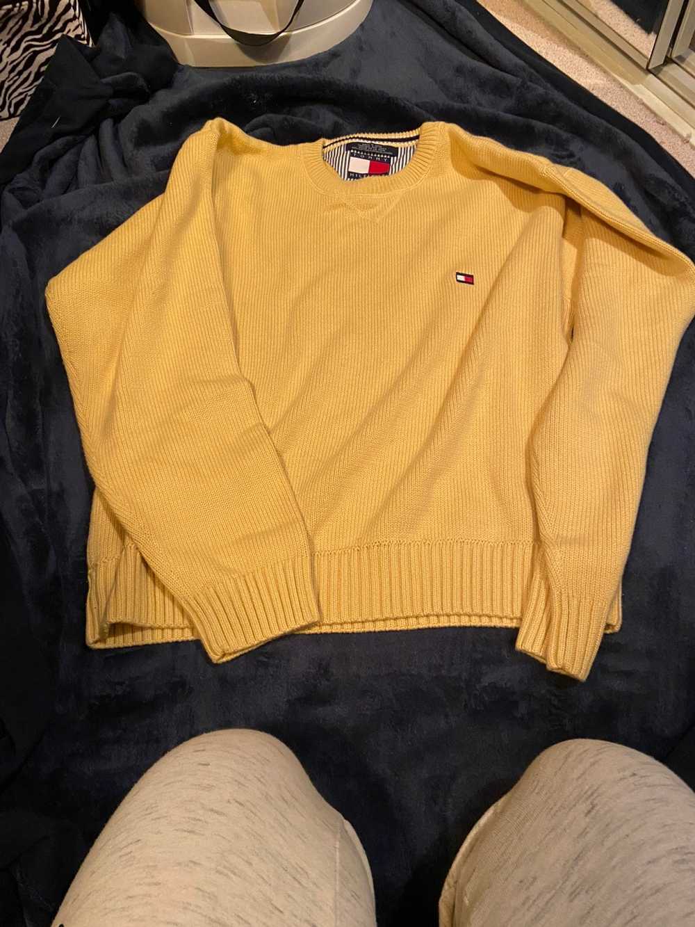 Tommy Hilfiger Vintage tommy hilfiger sweater - image 1