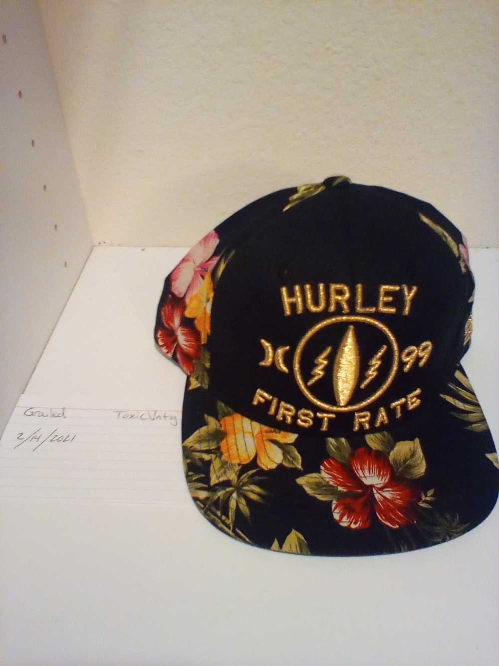 Hurley Hurley aloha - image 1