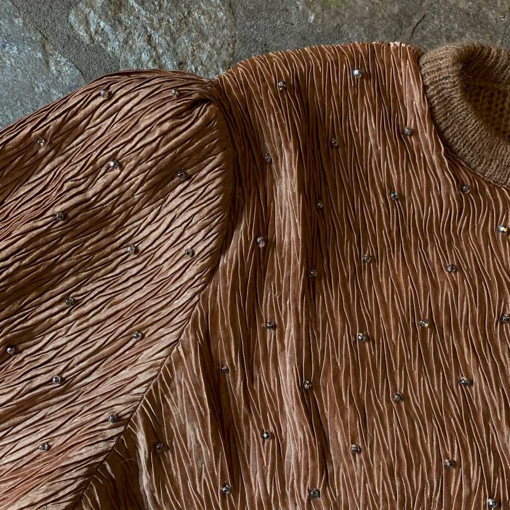 1980s Mohair and Plisse Caramel & Copper Sweater - image 11