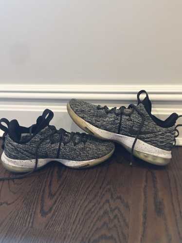 Lebron 15 hot sale shoes 2018