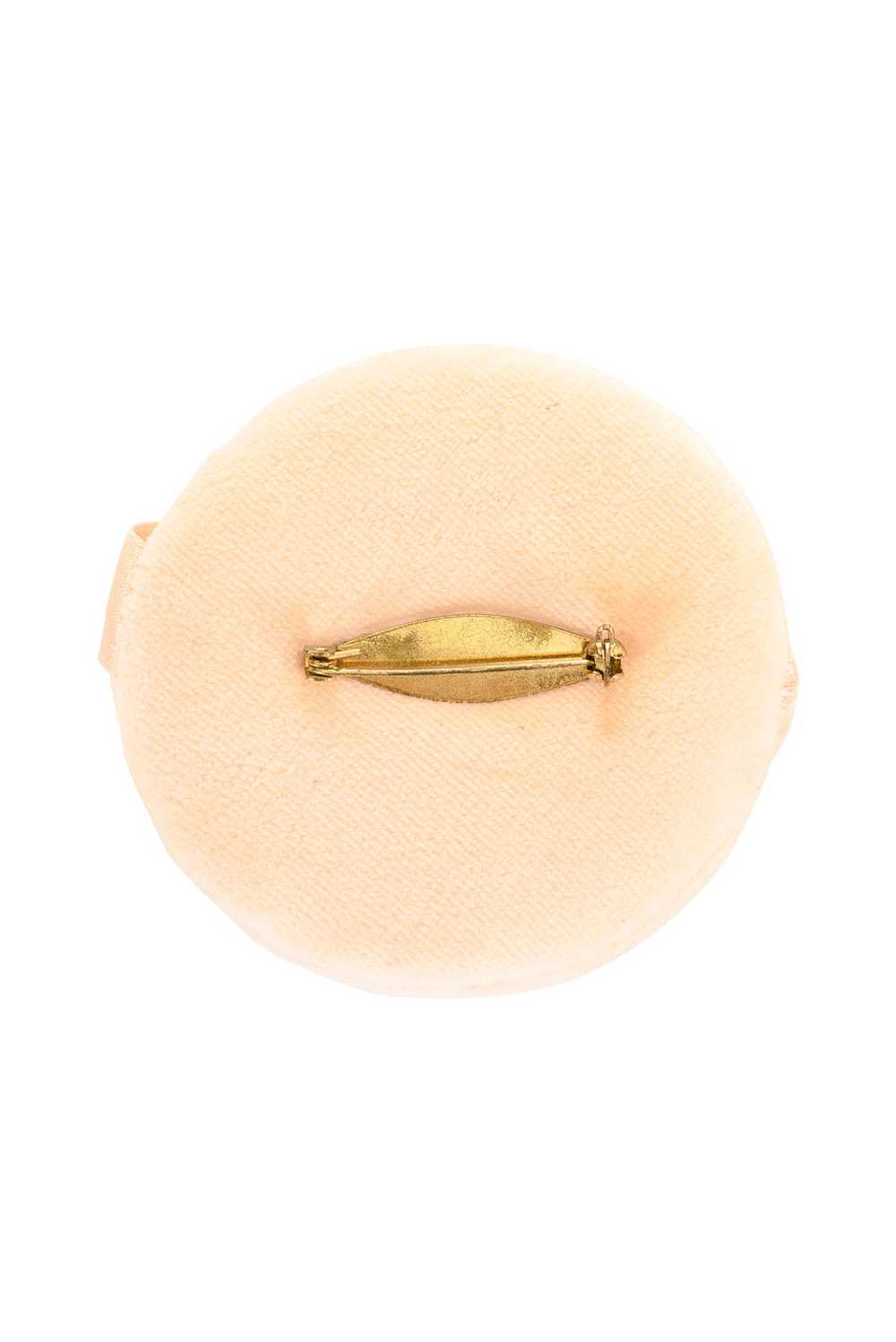 MAISON MARTIN MARGIELA SS 00 POWDER PUFF PIN - image 2