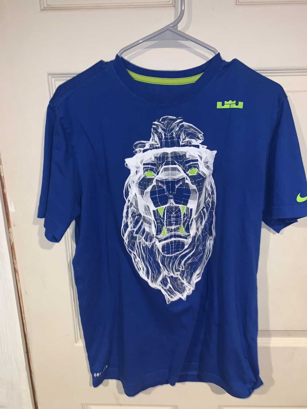 Nike Men shirt size M - image 1