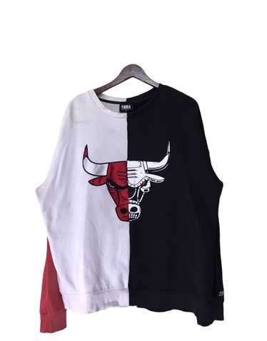 Chicago Bulls × NBA vintage sweatshirts chicago b… - image 1
