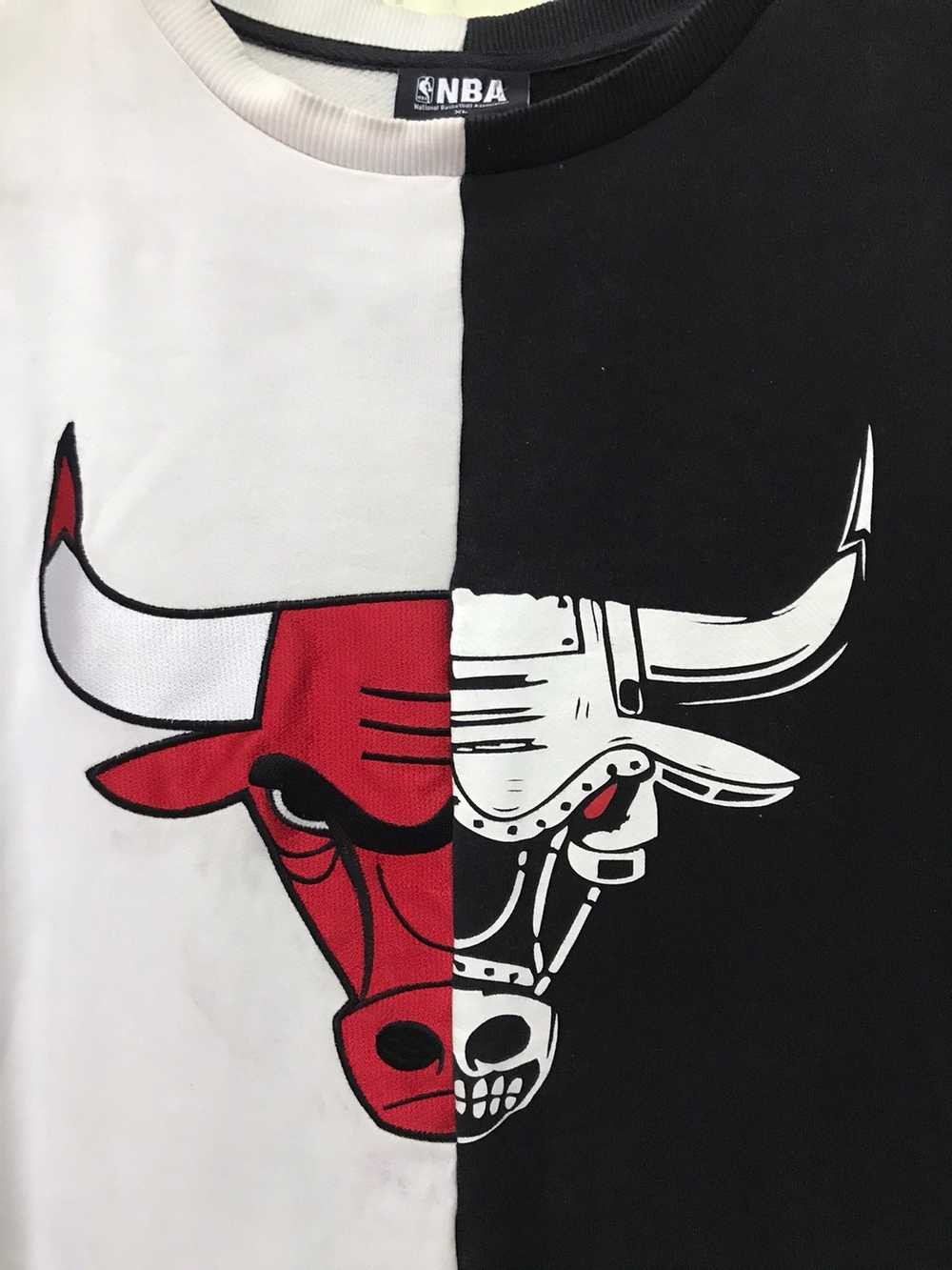 Chicago Bulls × NBA vintage sweatshirts chicago b… - image 2