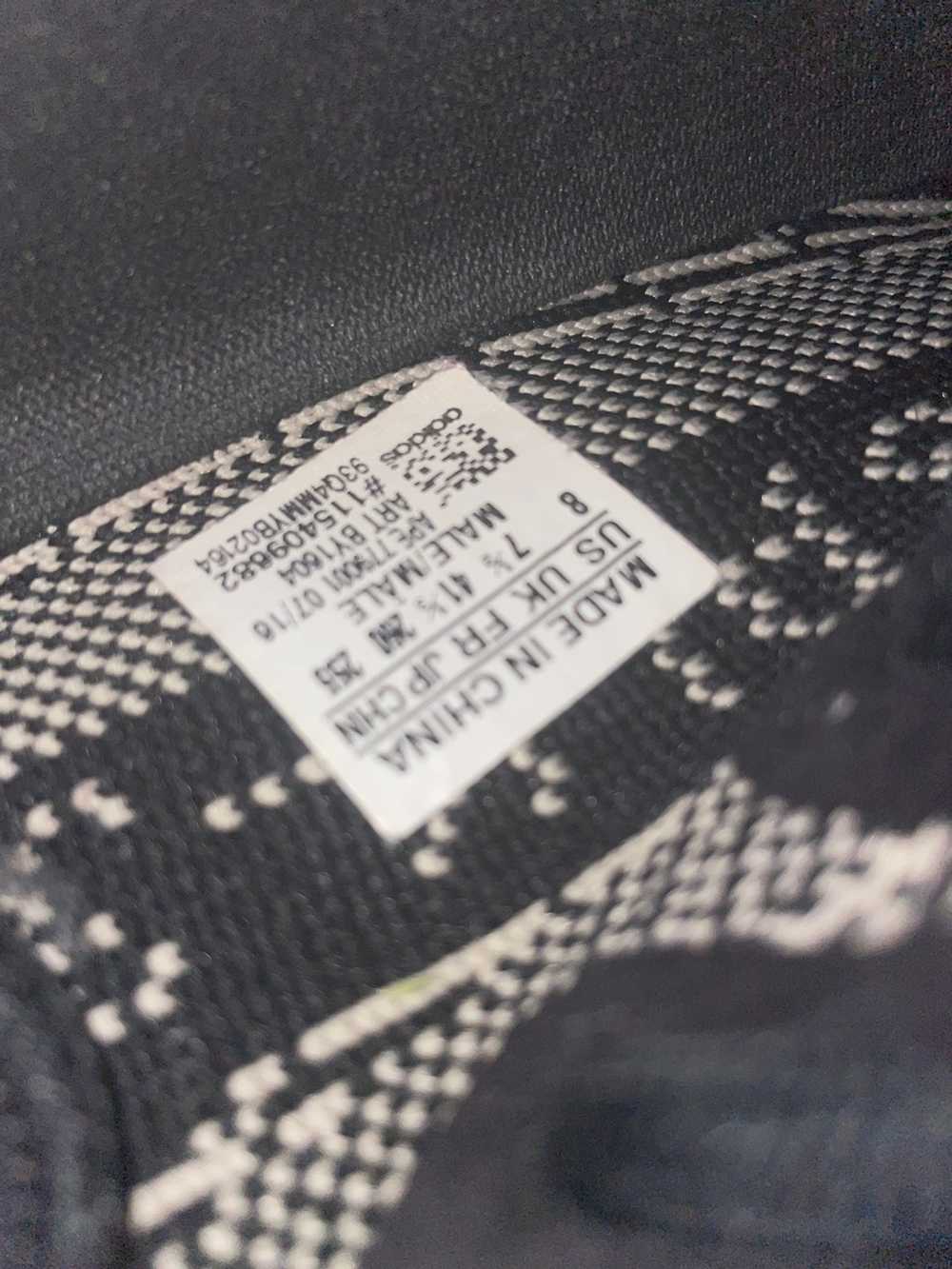 Adidas yeezy oreo clearance tag