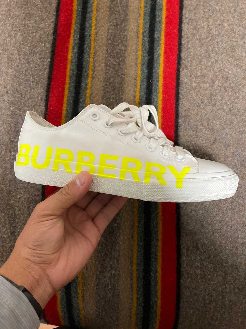 Burberry Burberry B-Series Canvas Sneaker - Gem