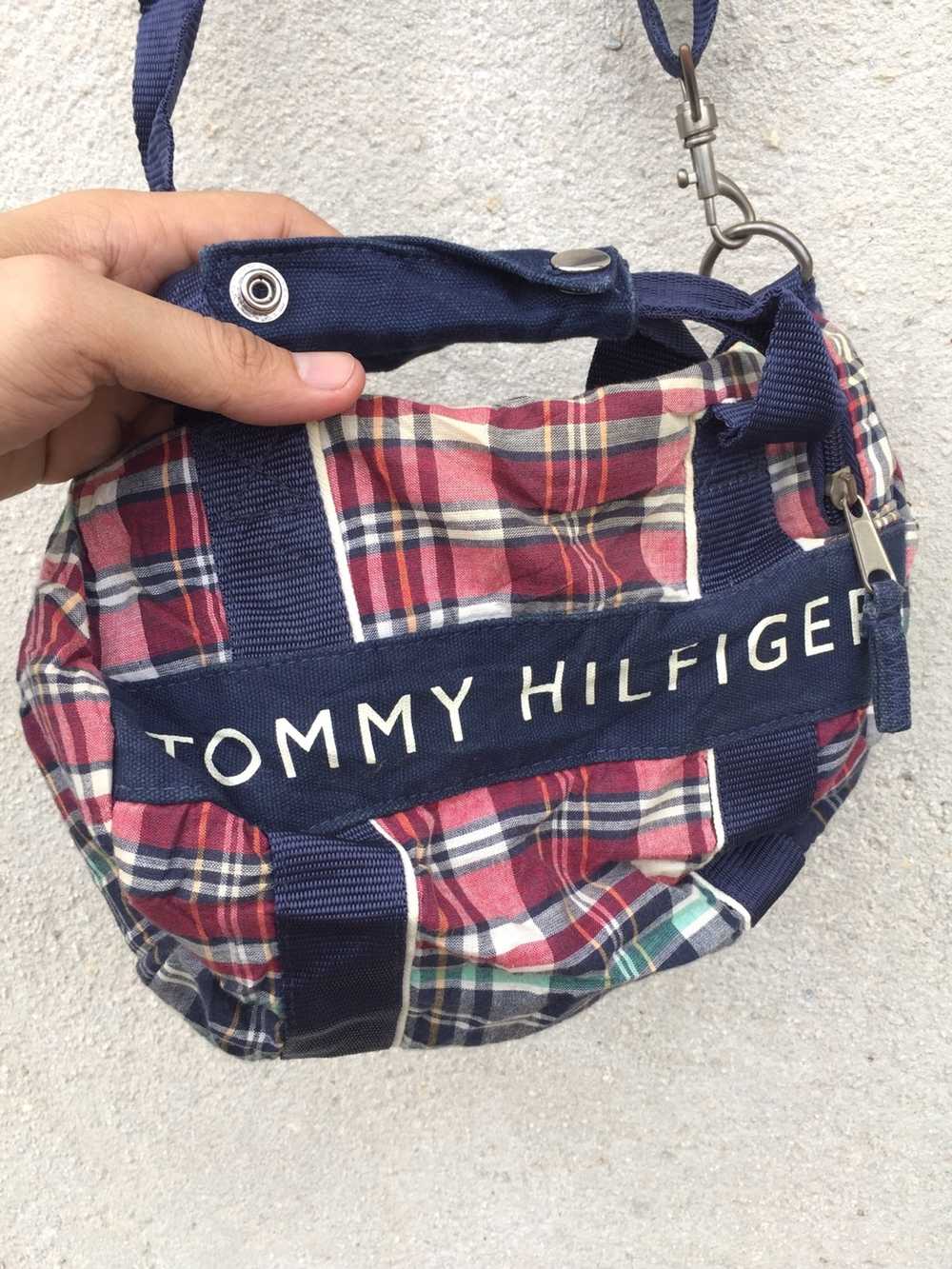 Tommy Hilfiger Tommy hilfiger Sling bag with grea… - image 4