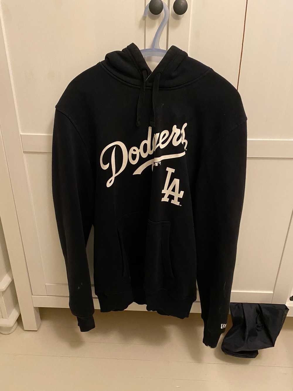 MLB × New Era LA Dodgers hoodie - image 2