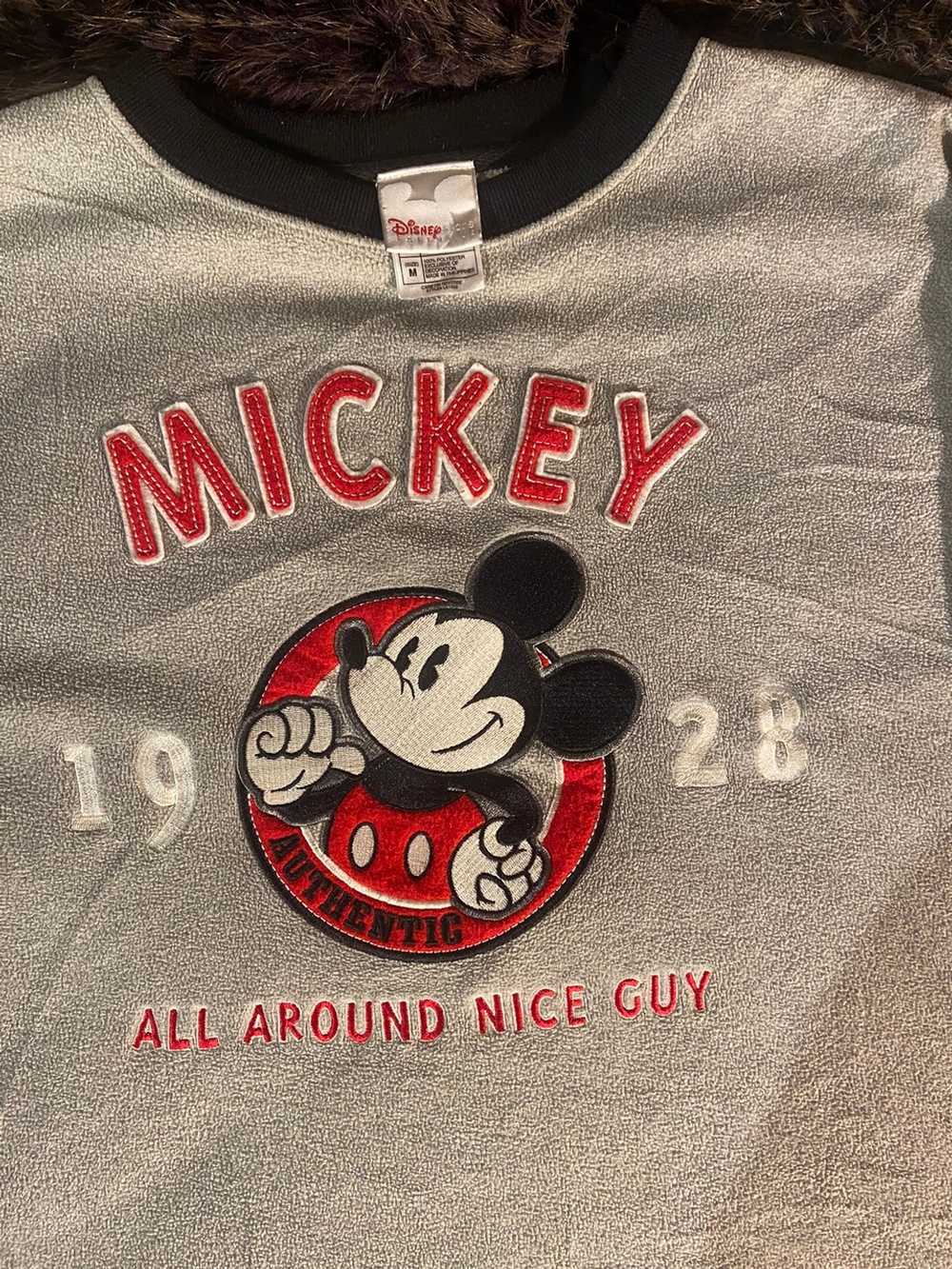 Disney × Vintage Mickey Mouse sweater - image 4