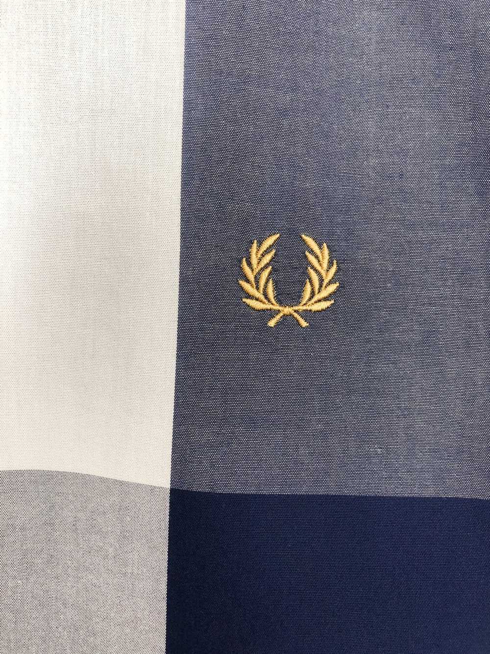 Fred Perry includes shipping FRED PERRY MAGNIFIED… - image 3