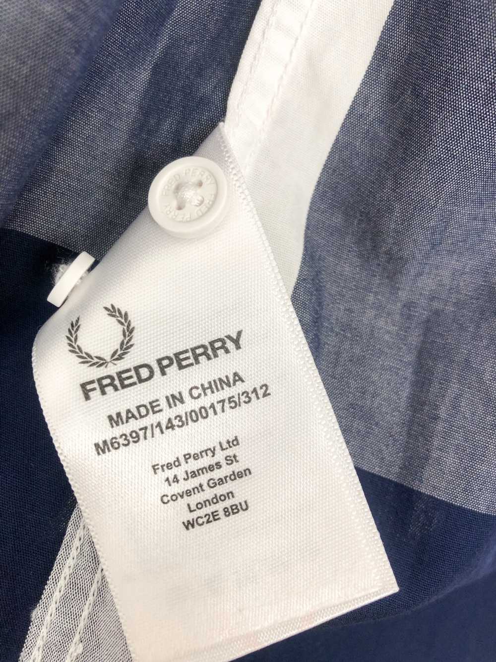 Fred Perry includes shipping FRED PERRY MAGNIFIED… - image 4