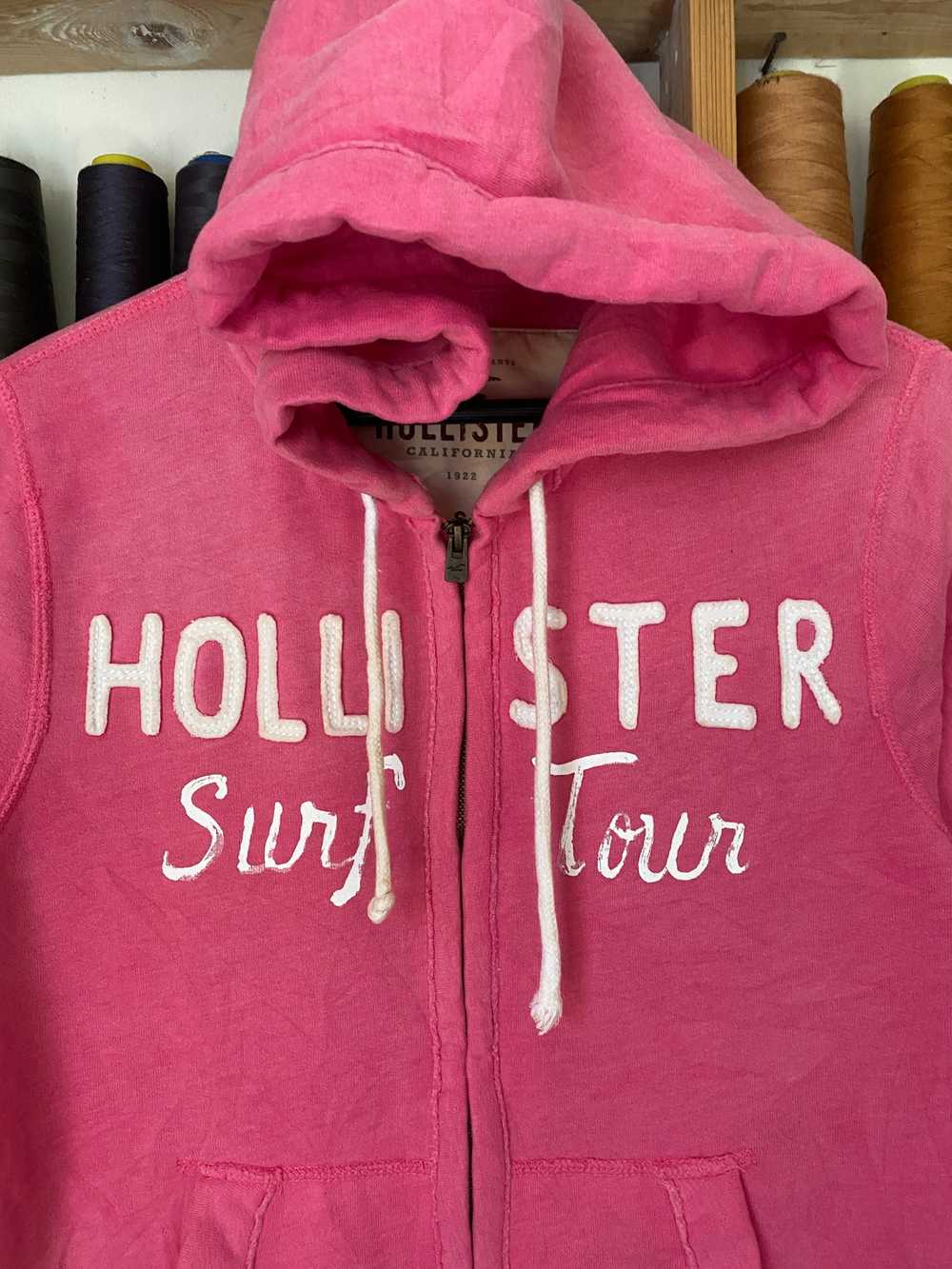 Hollister thick hoodie  Hollister jackets, Hollister hoodie, Hoodies