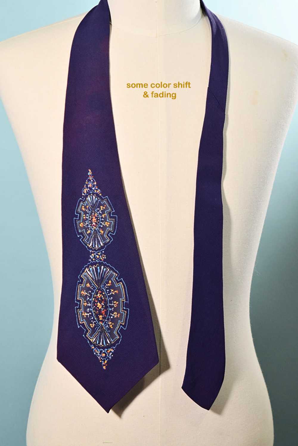 Vintage 40s/50s Mens Purple Hand Painted Necktie,… - image 3