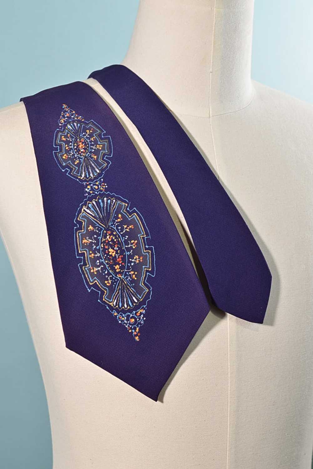 Vintage 40s/50s Mens Purple Hand Painted Necktie,… - image 5