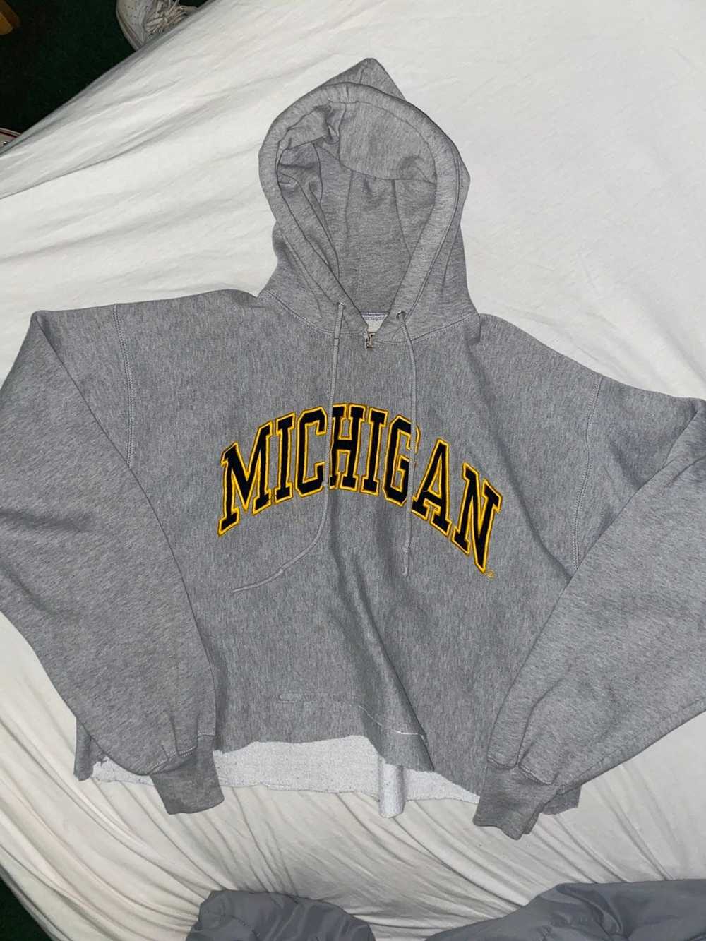 Official Michigan Wolverines Undefeated 1997 12-0 97 Perfect Season  signatures shirt, hoodie, sweater, long sleeve and tank top