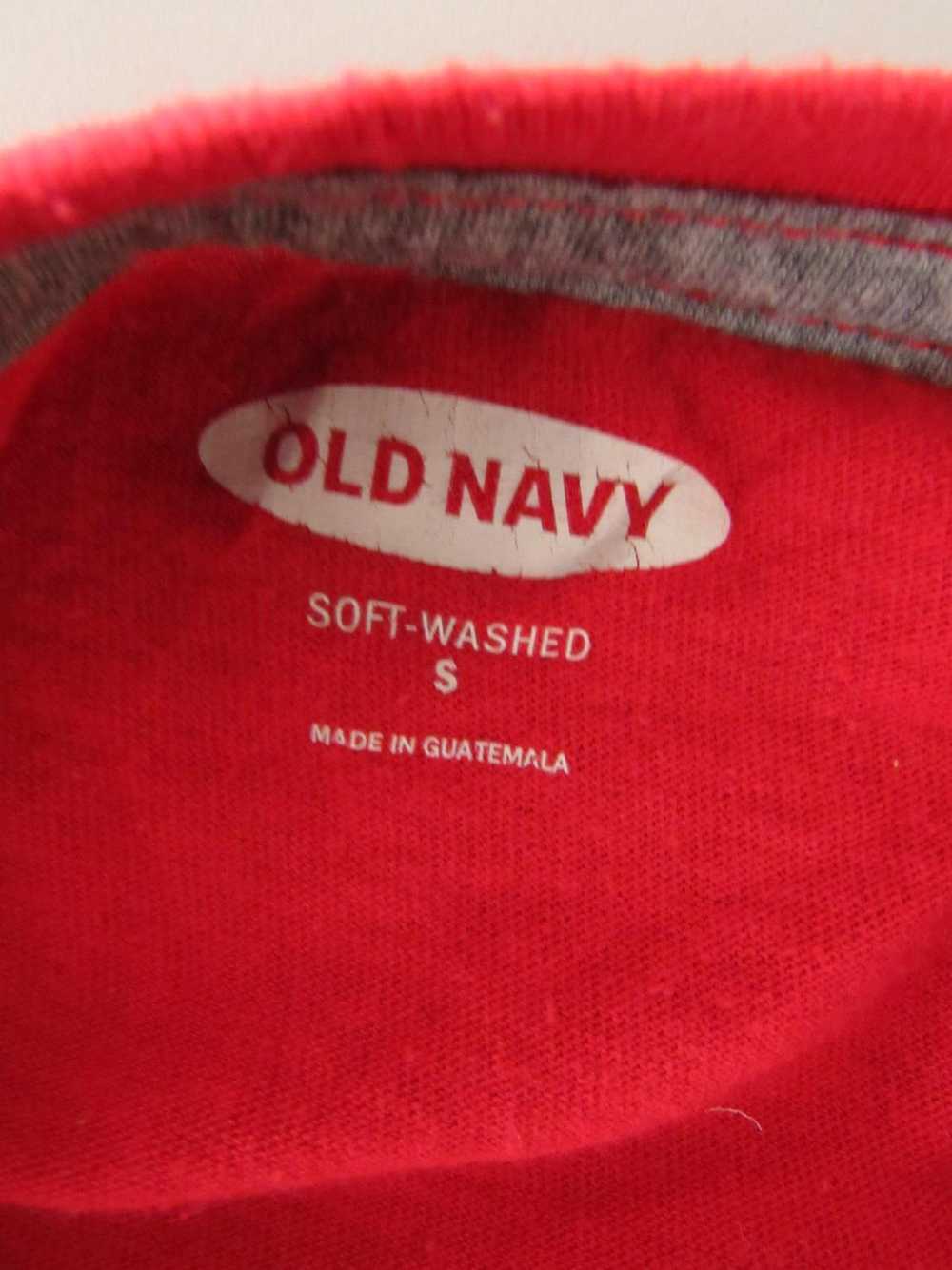 Old Navy Graphic Tee Shirt - image 3