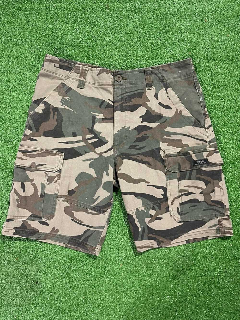 Wrangler Camouflage cargo shorts - Gem