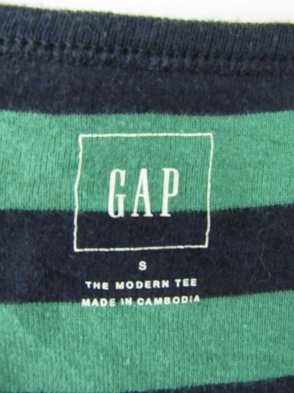 Gap T-Shirt Top - image 3