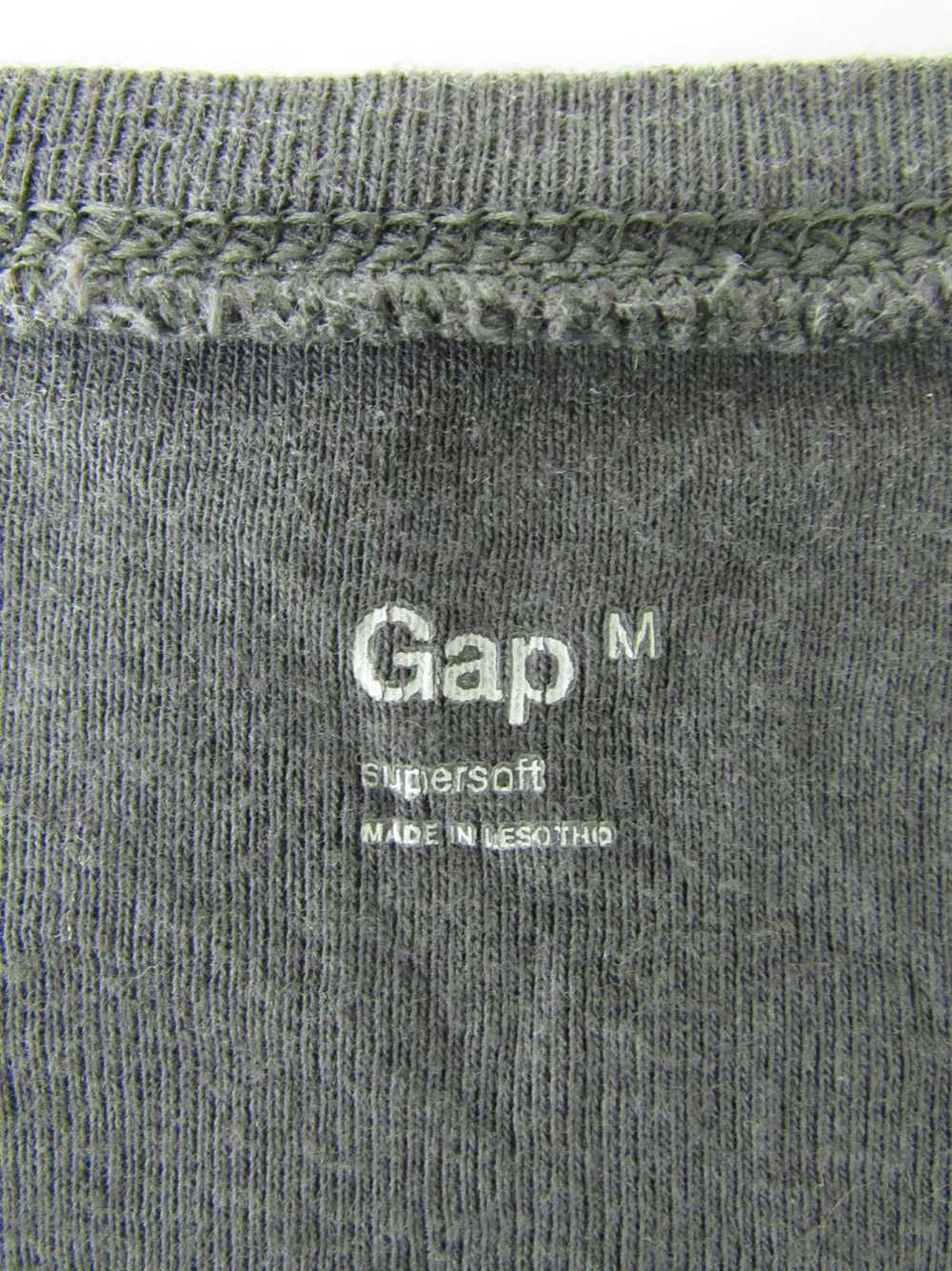 Gap T-Shirt Top - image 3