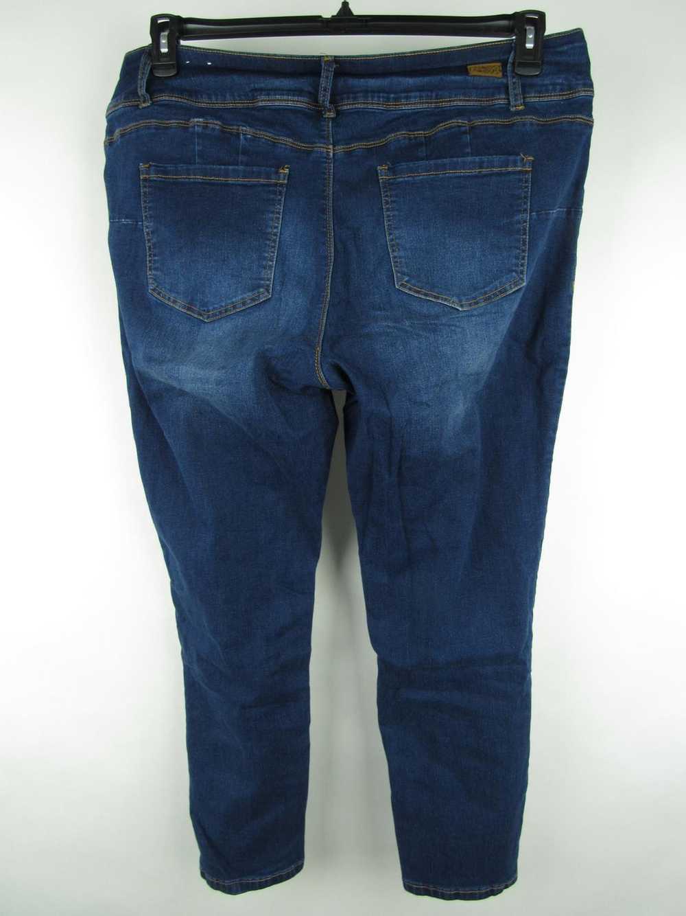 Vintage Almost Famous Womena Distressed Patch Jeans Size 11