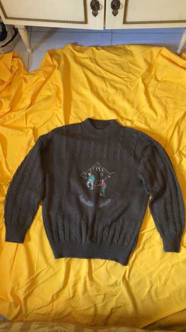 Vintage Vintage sweater embroidered grafic