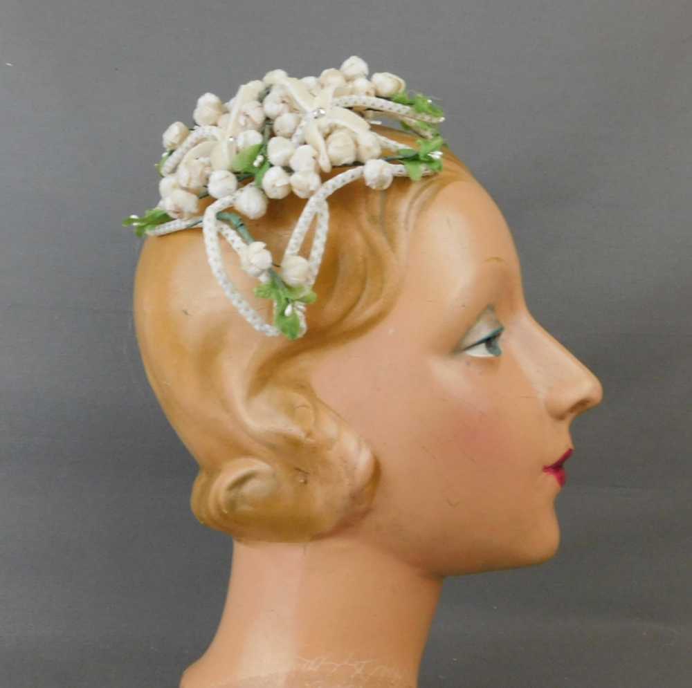 Vintage Ivory Velvet Buds Floral Hat 1950s Floral… - image 3