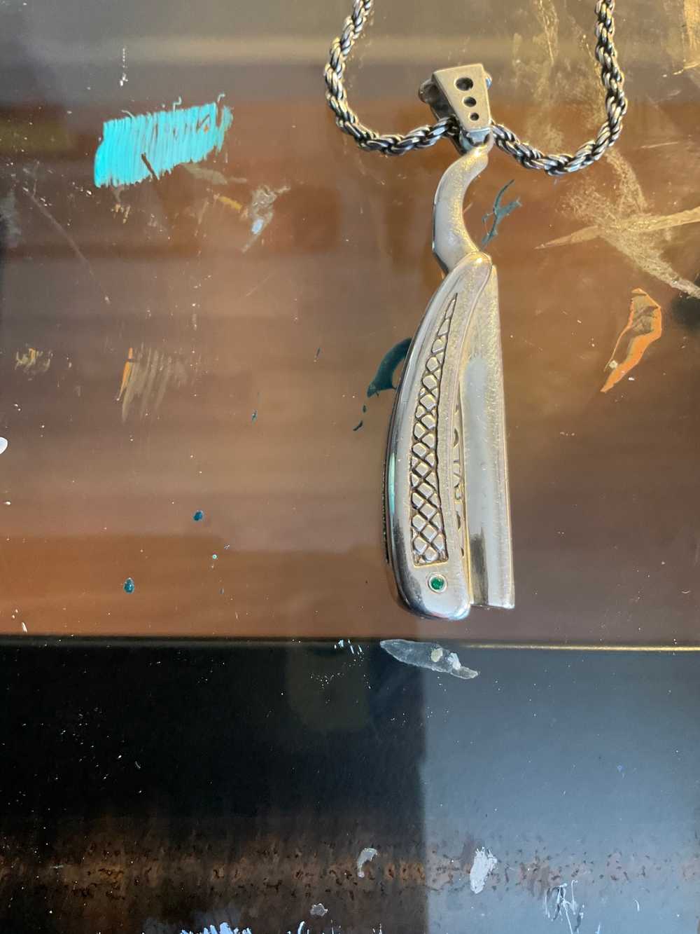 Han Cholo Straight Razor Pendant & chain Gem