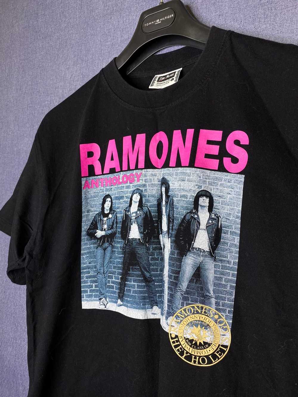 Band Tees × Rare × Vintage Ramones Anthology vint… - image 3