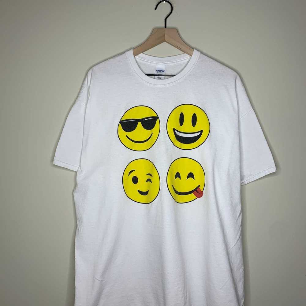 Gildan Contemporary Smiley Face Tee Skater Emoji Whit… - Gem