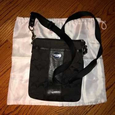 Coach Coach Crossbody Bag w/ Drawstring Bag