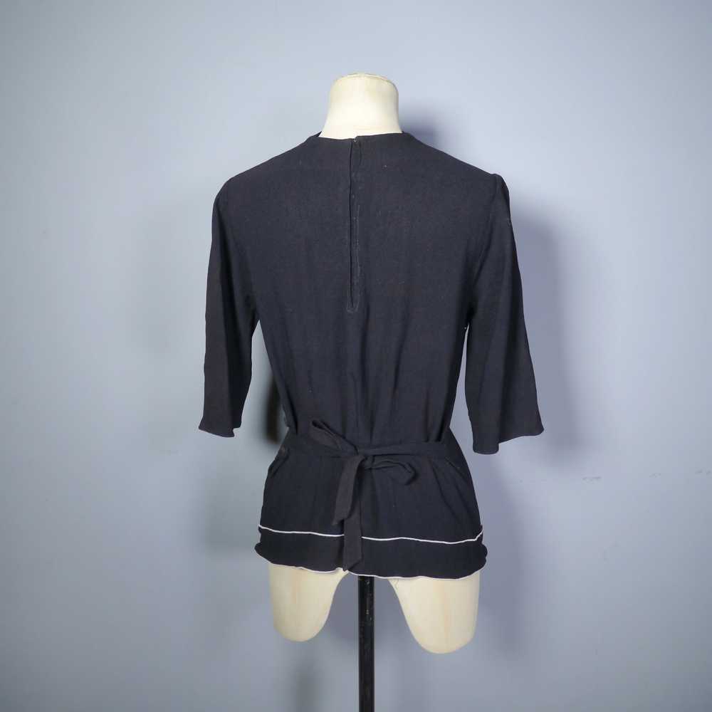 40s BLACK CREPE BLOUSE WITH WHITE PIPING AND STUD… - image 7