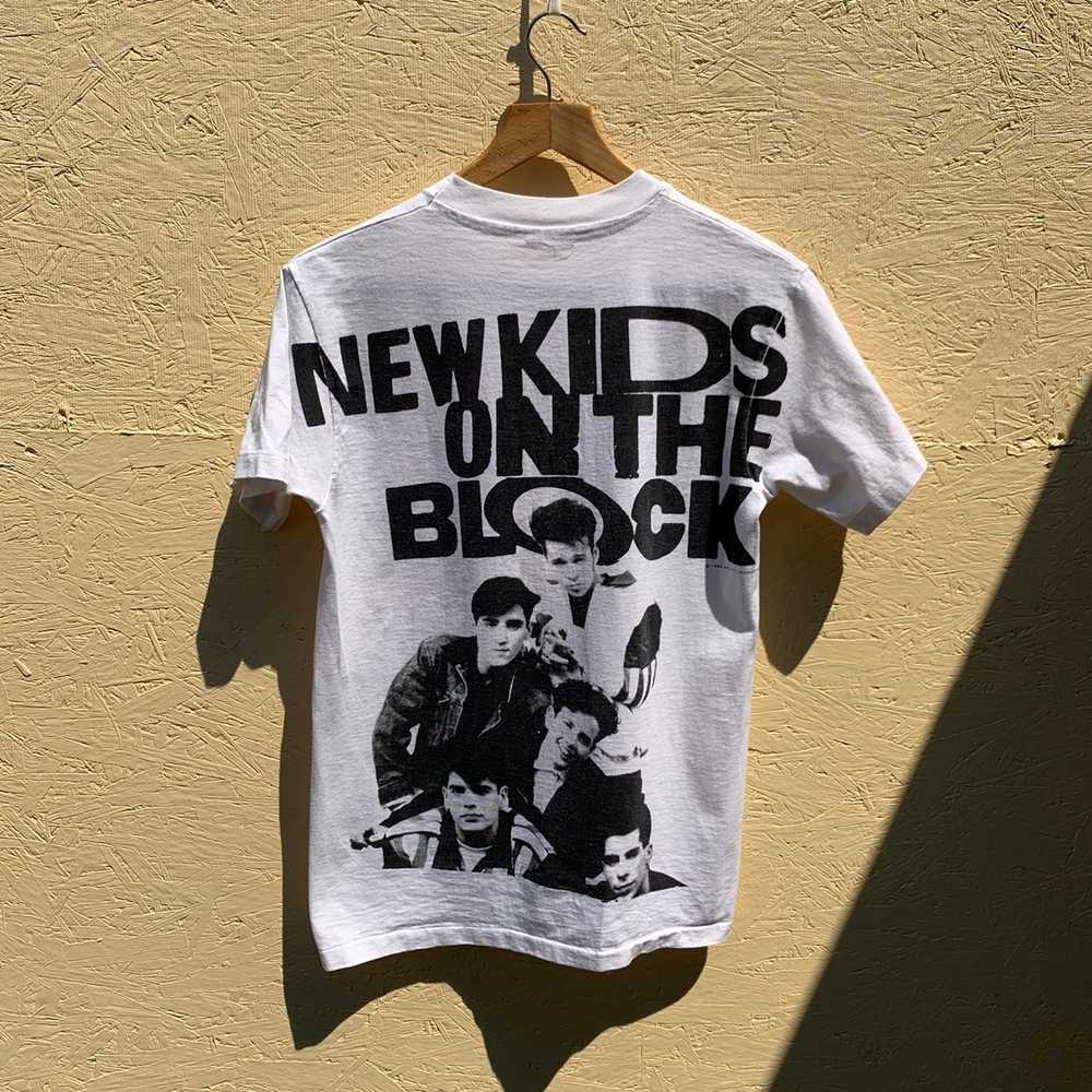 Vintage vintage 1989 new kids on the Block shirt - image 1