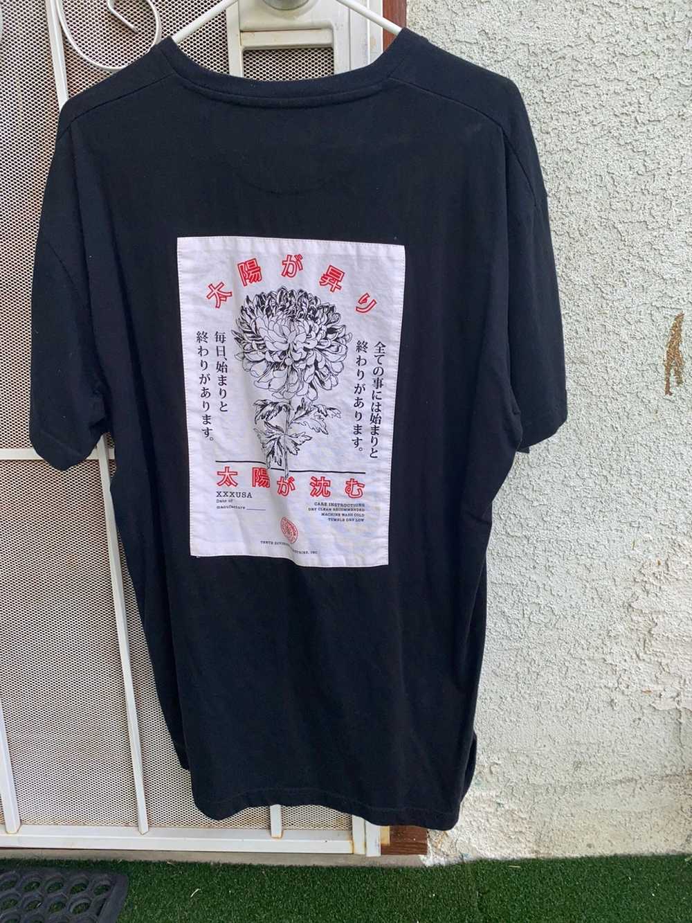 Japanese flower outlet shirt