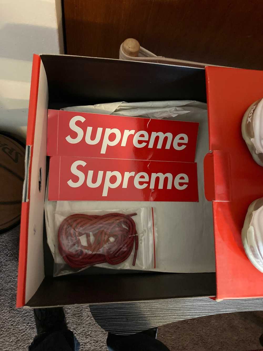 Nike × Supreme Air Max 98 SUPREME - image 4